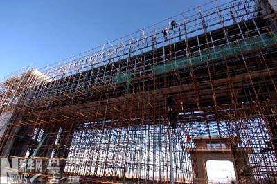 二连浩特新国门在加紧建设中-赤峰信息港内蒙古-赤峰内蒙古